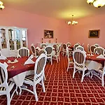 Svatojansky Kastiel 3*