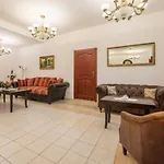Svatojansky Kastiel Szálloda 3*