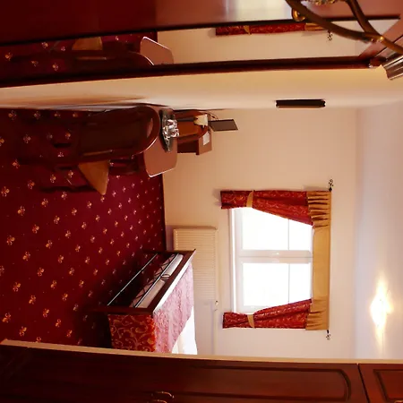 Svatojansky Kastiel Hotel