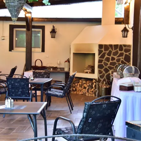 Svatojansky Kastiel Hotel Liptovský Ján