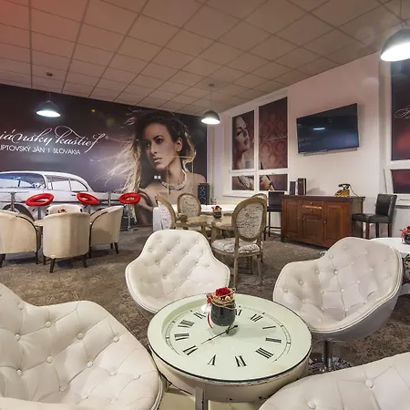 Svatojansky Kastiel 3*