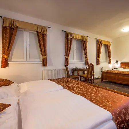 Svatojansky Kastiel Hotel Liptovský Ján