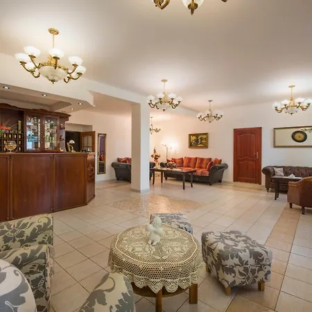 Svatojansky Kastiel Hotel 3*