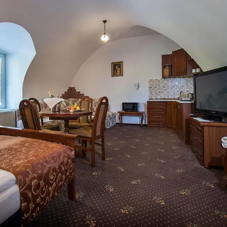 Svatojansky Kastiel 3*